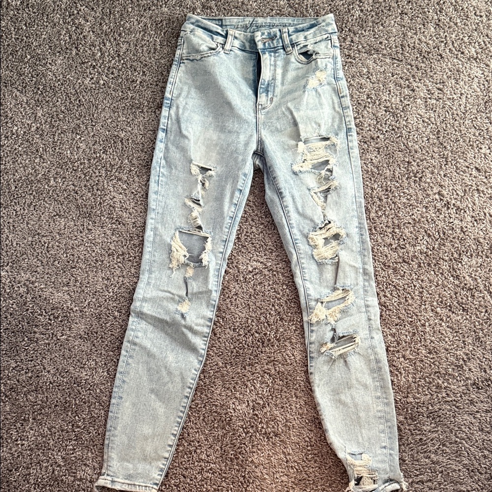 American Eagle Outfitters Light Blue Distressed Skinny Jeans